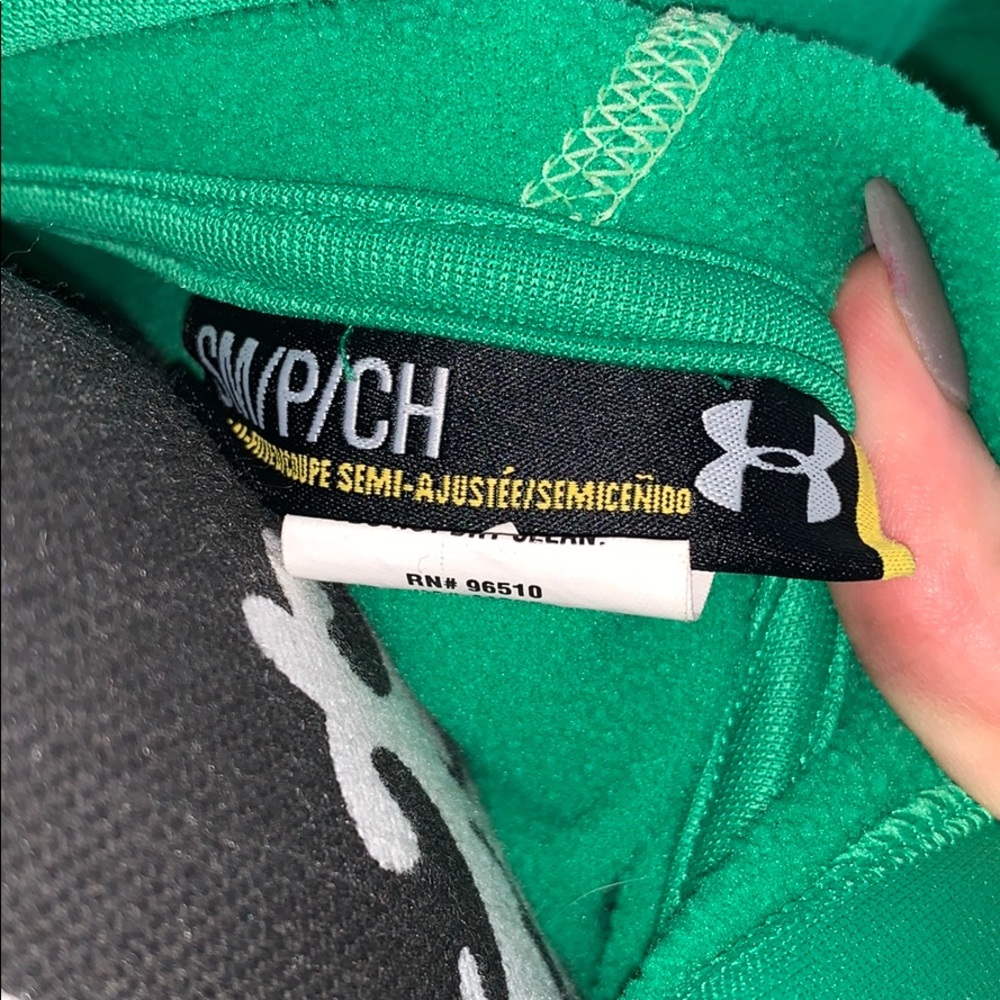 Under Armour - Picture 4 of 4